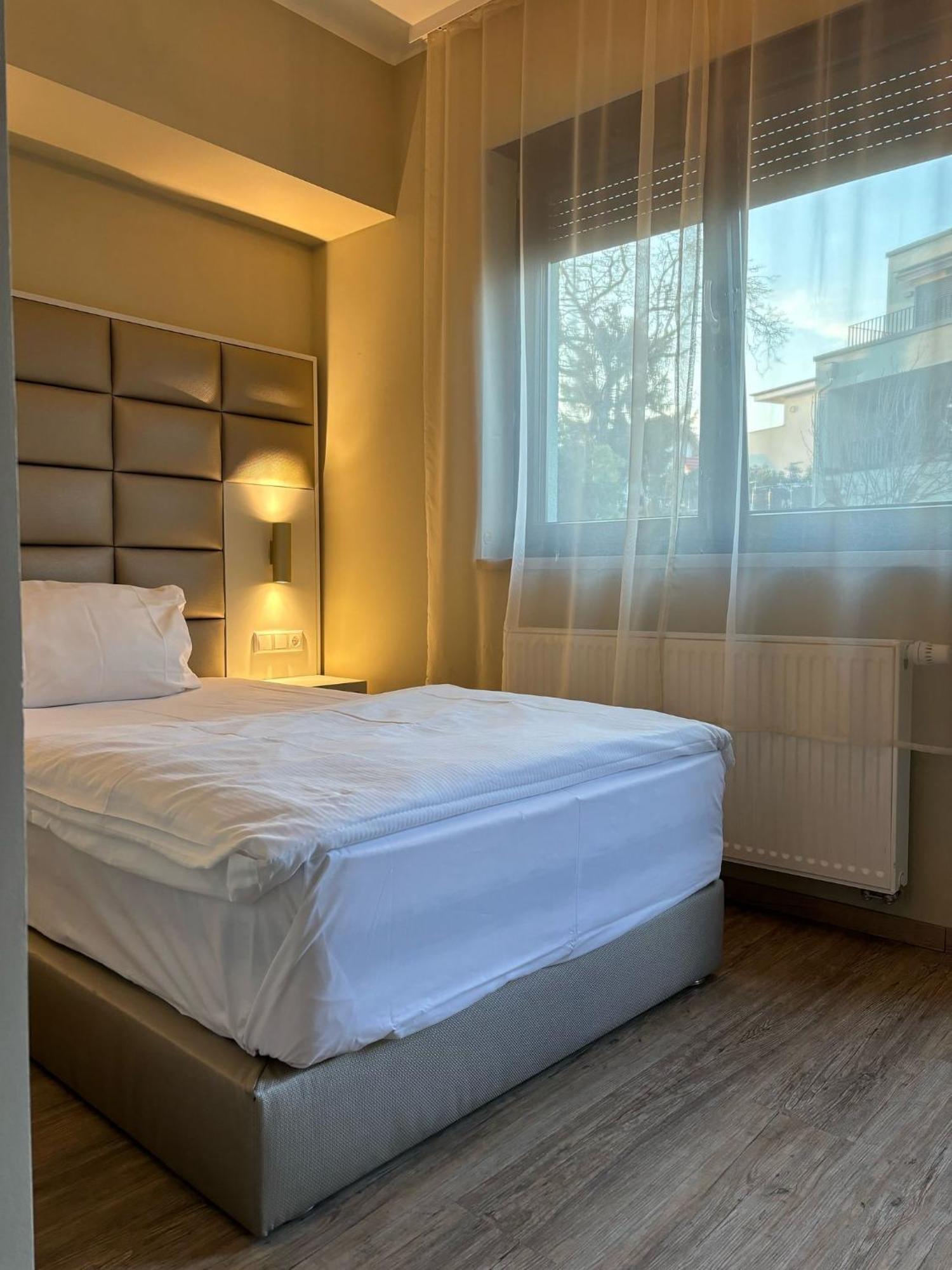 Hotel Athen Kelsterbach Frankfurt Airport Exterior foto