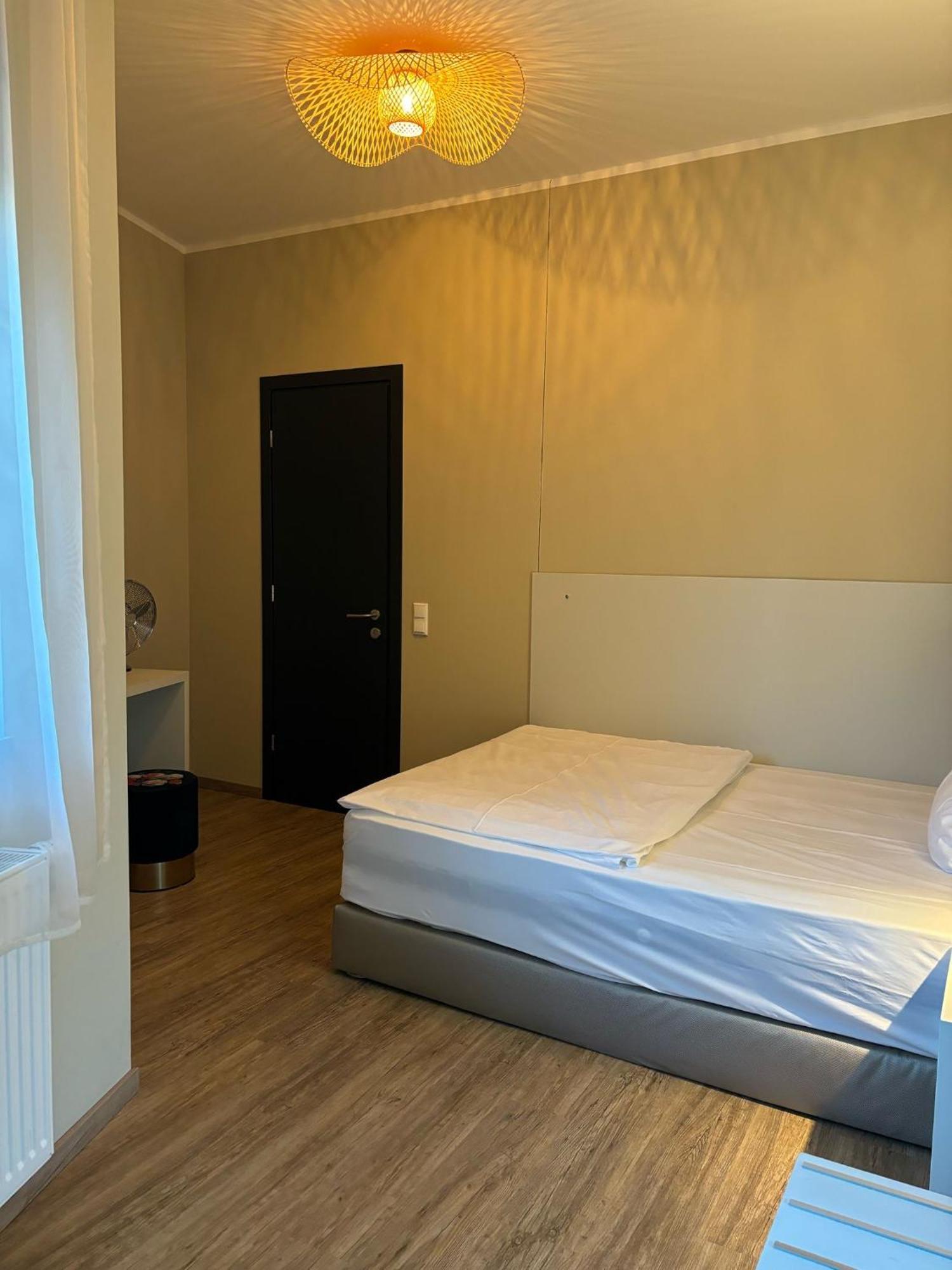 Hotel Athen Kelsterbach Frankfurt Airport Exterior foto
